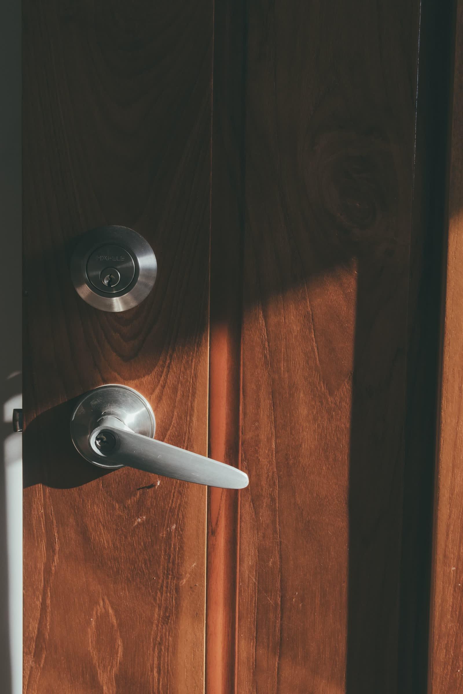 Emergency Lockout Service in Kanata. Door lever and lockset on a residential door